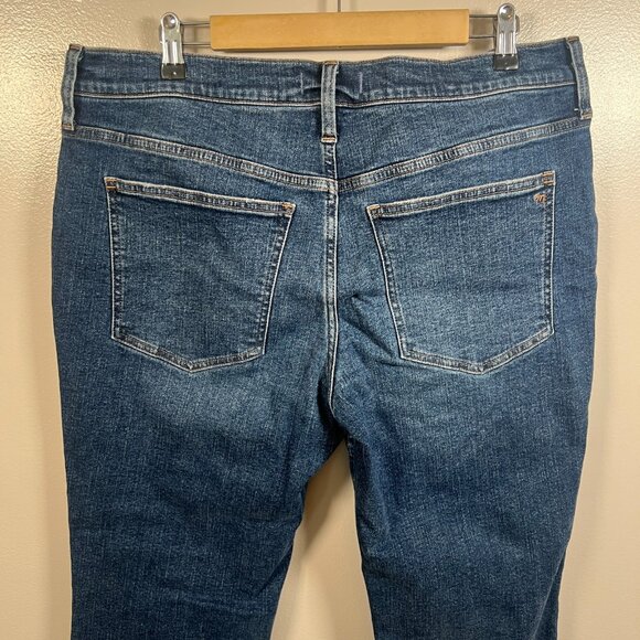 Madewell Mid Rise Kick Out Jeans Size 32 Dark Wash Denim Blue Whiskering - Picture 6 of 8